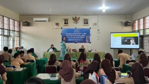 IKOM UIN