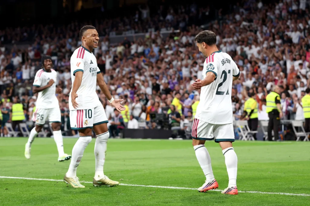 Hattrick Kylian Mbappe Warnai Comeback Jose Mourinho, Real Madrid Bantai Sociedad 4-1