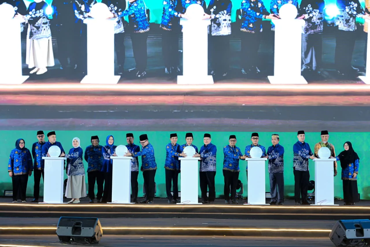 Wagub Fatmawati Dampingi Gubernur Sulsel pada Pembukaan MTQ VIII KORPRI Nasional di Makassar
